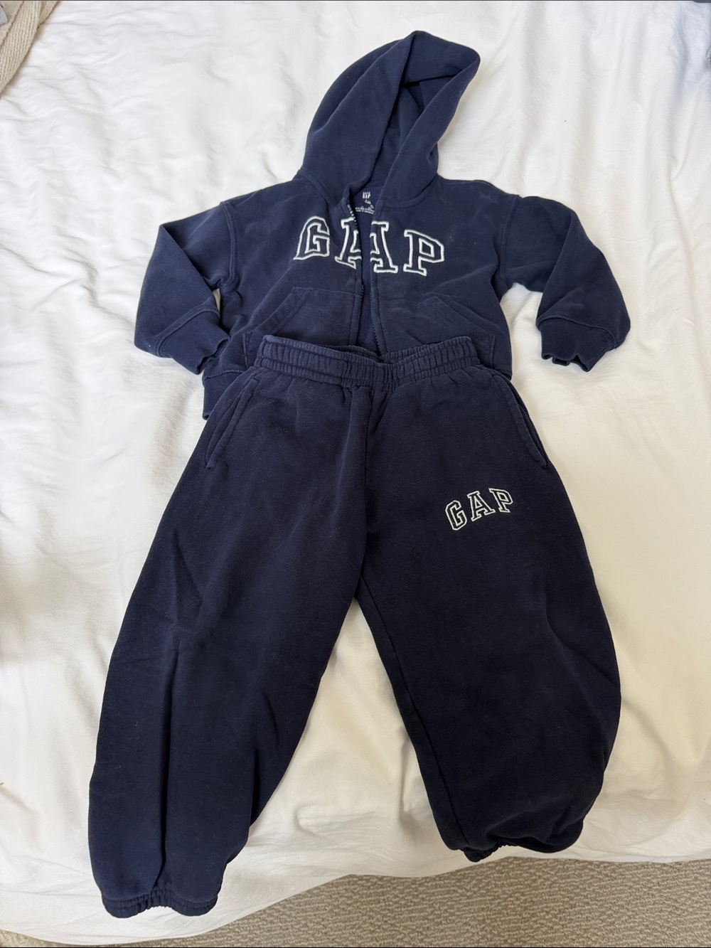GAP Navy Fleece sweat set - kids 3T
